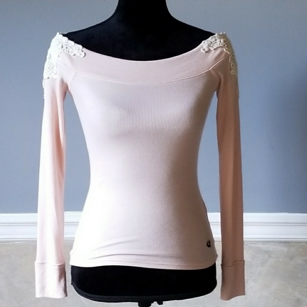 Hollister Pretty in Pink Top